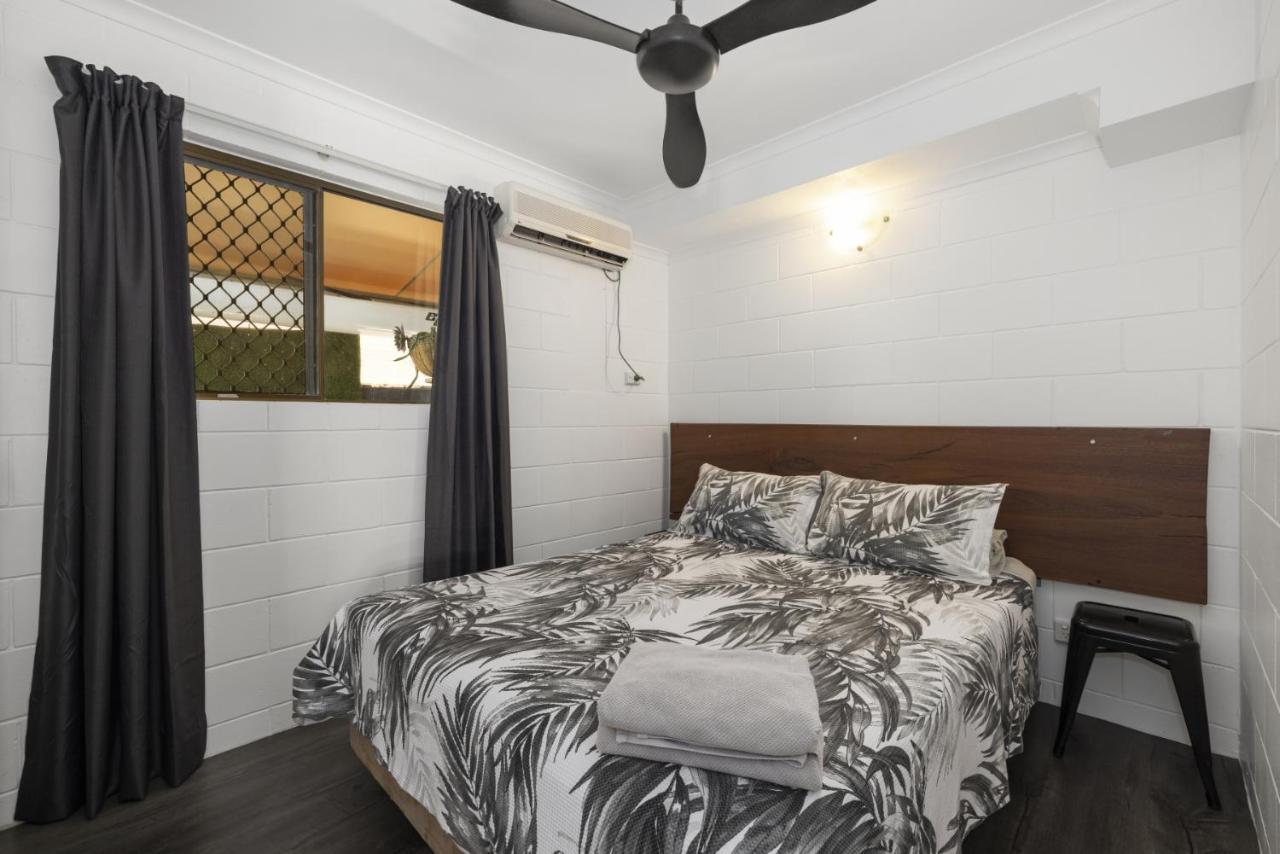 Motel On Mitchell 汤斯维尔 外观 照片